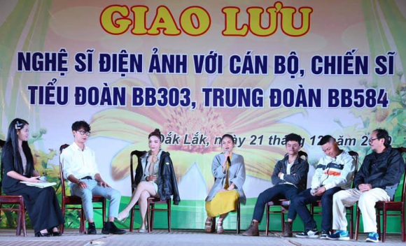 Giao lưu nghệ sĩ điện ảnh với cán bộ, chiến sĩ nhân kỷ niệm 76 năm Ngày thành lập Quân đội Nhân dân Việt Nam