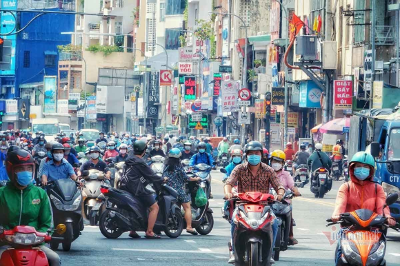 Hình ảnh ở TP.HCM ngày đầu bình thường mới
