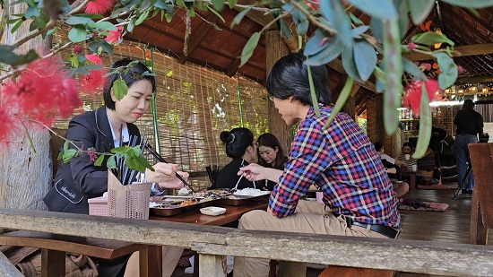 Trải nghiệm ẩm thực ở Akô Dhông
