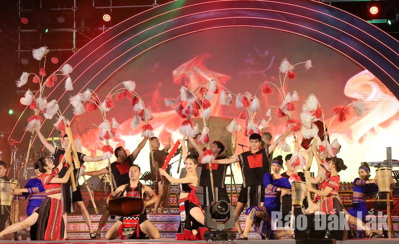 Đặc sắc chương trình nghệ thuật “Những người con ưu tú của đại ngàn”