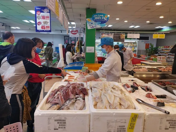 Lương mới ai mừng, ai lo?
